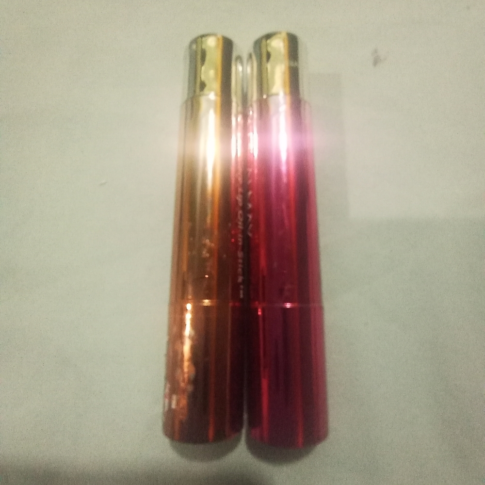 Lipstick - Picture 3 of 4